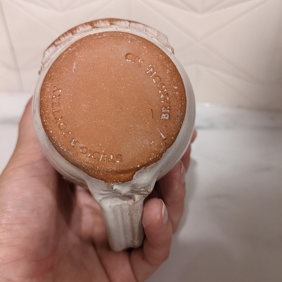 OZARK Pottery Mug - Picture 4 of 5